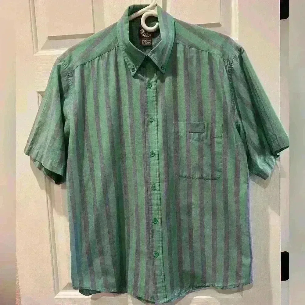 Britannia, button front stripe shirt. Size large.